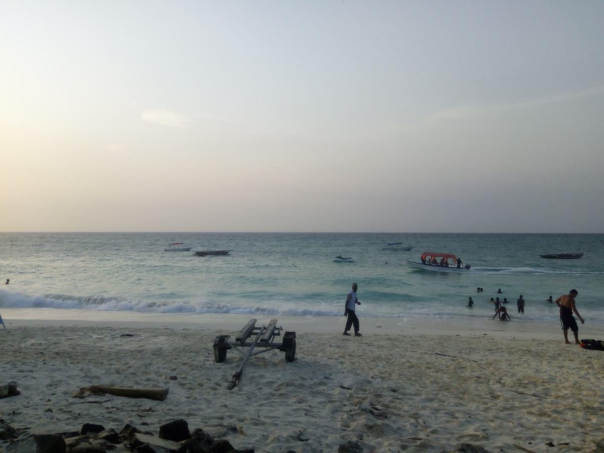 Asiya Beach Bungalow Nungwi Eksteriør bilde